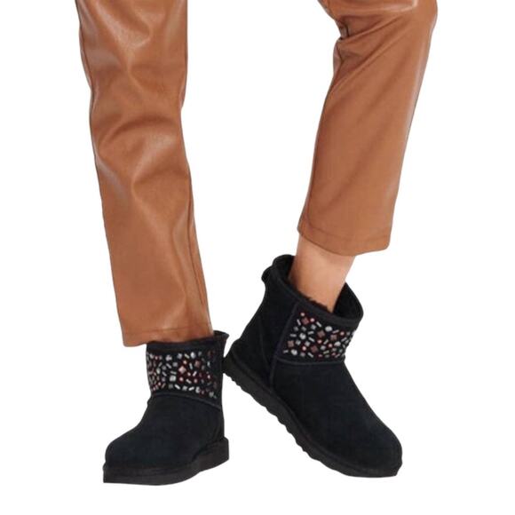 UGG Womens Classic Mini Studs ll Boots 1119101 Size 8 - Picture 2 of 12